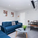 Beautiful House With Parking