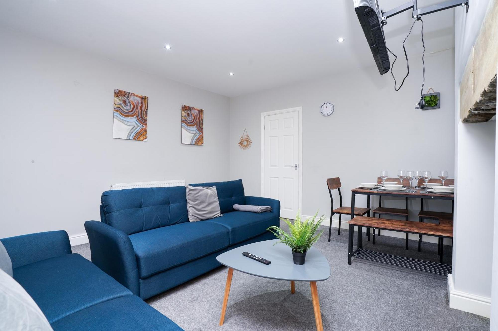 Beautiful House With Parking Bradford (West Yorkshire)