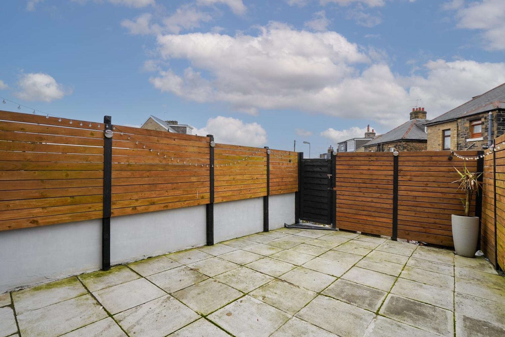 Beautiful House With Parking * Bradford (West Yorkshire)